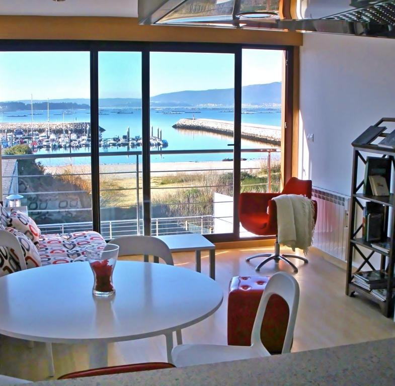 Apartamentos Puerto Basella Villanueva De Arosa Kültér fotó